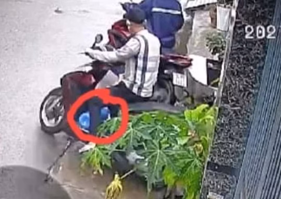 Đem bình oxy đi cứu người nhiễm COVID-19, bị trộm mất xe -0