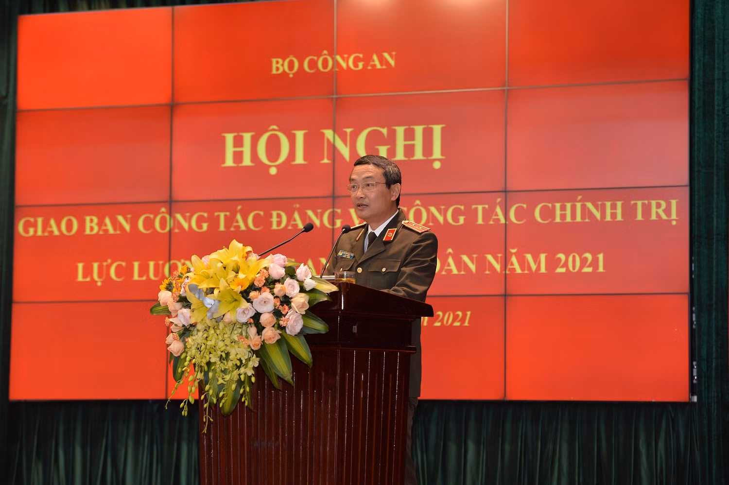 Nâng cao chất lượng công tác đảng, công tác chính trị trong tình hình mới -0