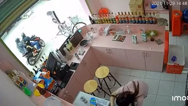 Bắt nhóm đối tượng thực hiện 10 vụ trộm xe mô tô ảnh 3