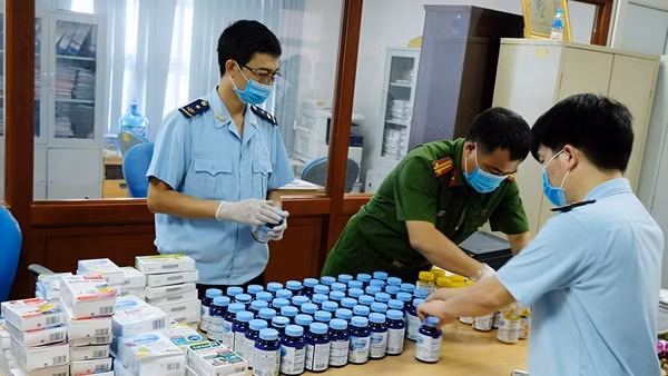 Gia tăng vận chuyển ma tuý qua đường hàng không, cảng biển