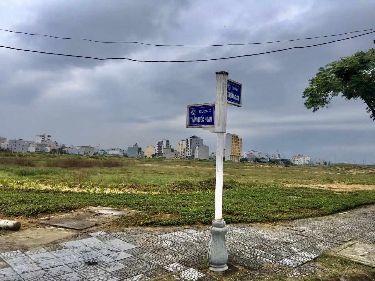 Lùm xùm vụ chuyển nhượng 2 khu đất biển liên quan đến anh rể Vũ “nhôm” -0