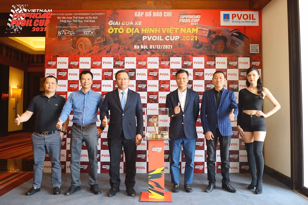 Khởi động “Giải đua xe ô tô địa hình Việt Nam PVOIL CUP 2021” -0