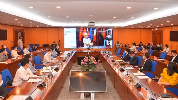 Công nghệ “yểm trợ” doanh nghiệp vận hành an toàn, linh hoạt trong "bình thường xanh" ảnh 5