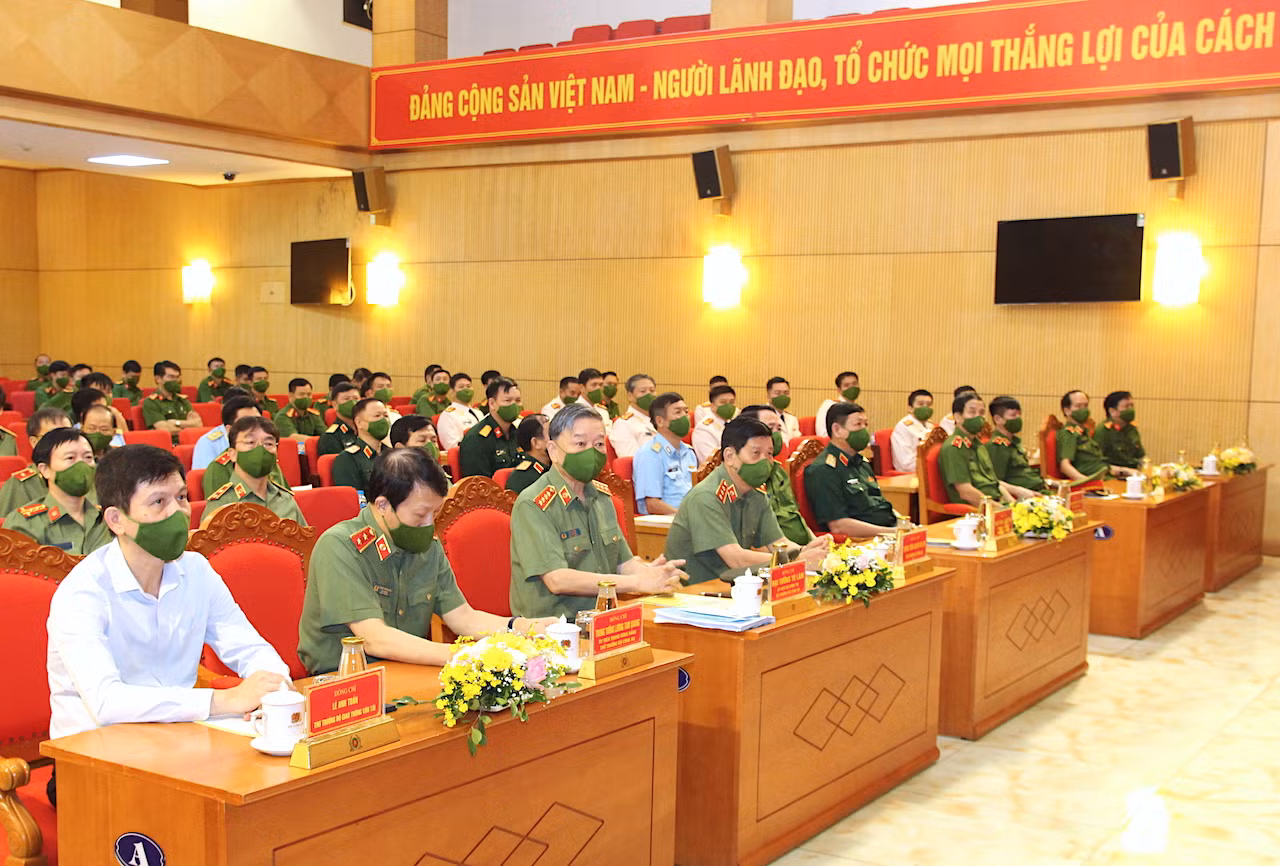 Ra mắt Trung đoàn Không quân CAND -0