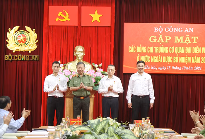 Bộ Công an gặp mặt các đồng chí Trưởng Cơ quan đại diện Việt Nam ở nước ngoài -3