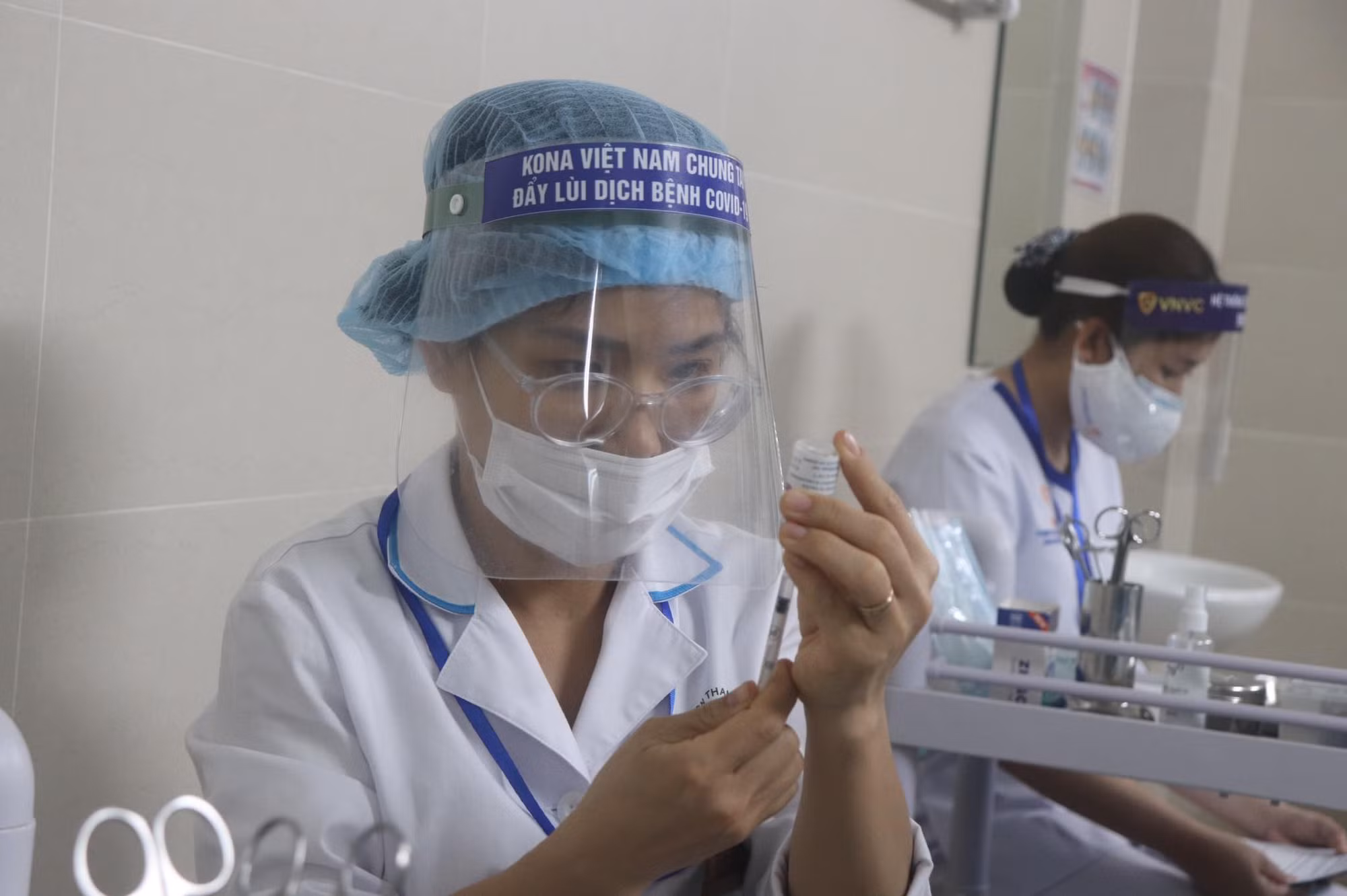 Hạ dần độ tuổi khi tiêm vaccine phòng COVID-19 cho trẻ em -0