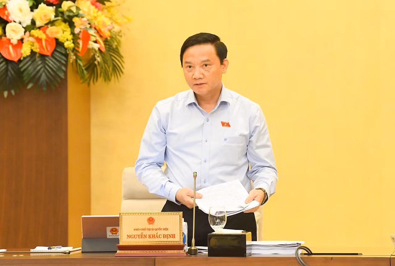 Quỹ bảo hiểm y tế dư gần 33.000 tỉ, tính toán hỗ trợ chi trả điều trị COVID-19 -0