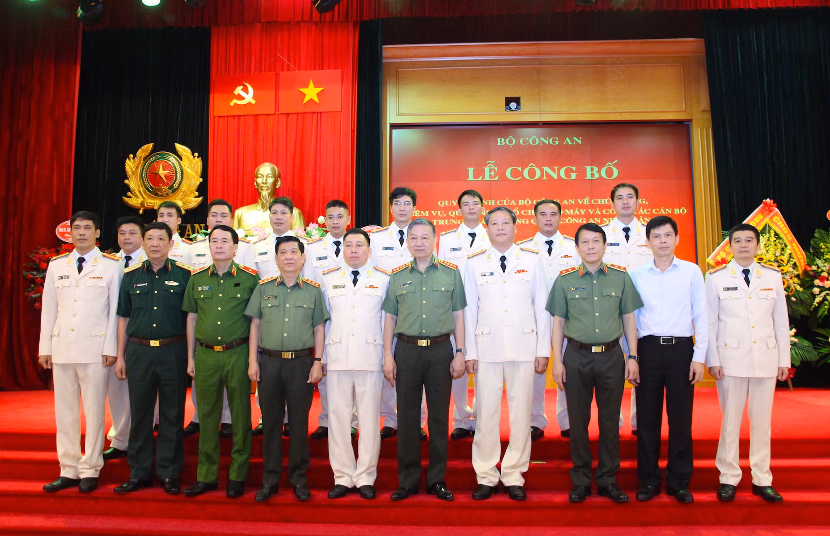 Ra mắt Trung đoàn Không quân CAND -0