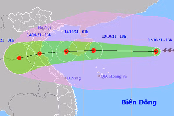 Bão số 8 kết hợp không khí lạnh 