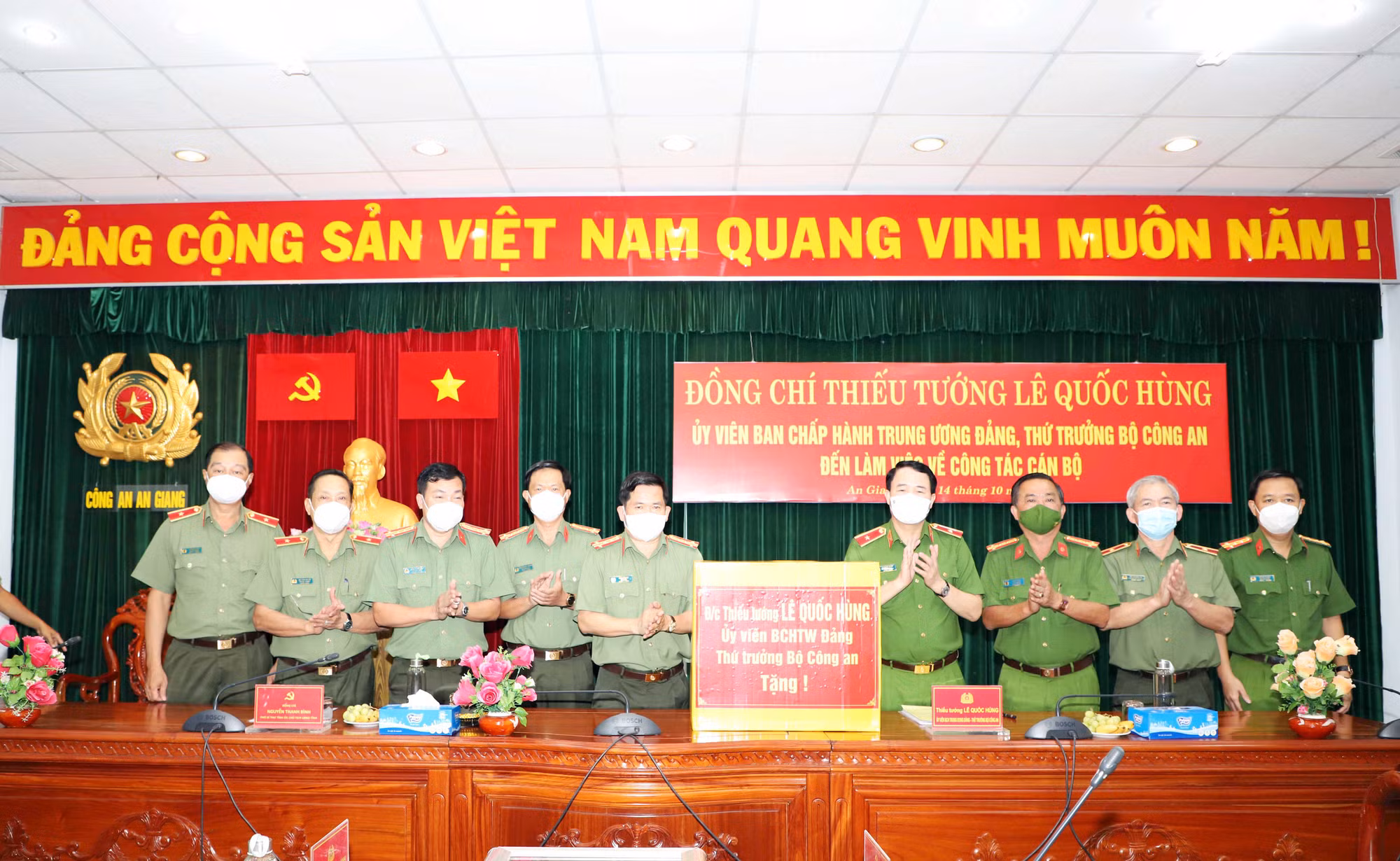 Công an tỉnh An Giang làm tốt công tác đảm bảo ANTT, an toàn phòng, chống dịch và an sinh xã hội -0