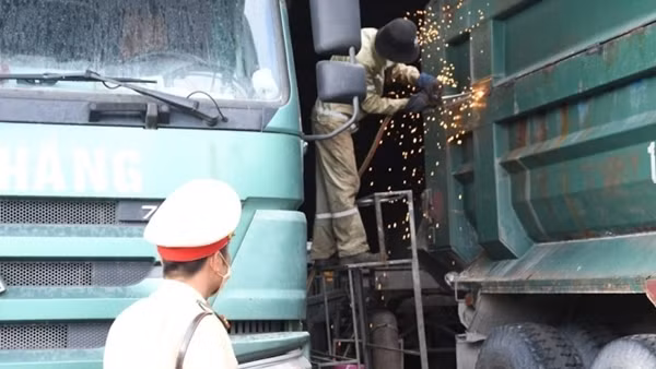 Vắng bóng xe tải “khủng” cơi nới thành thùng chạy trên địa bàn tỉnh Tuyên Quang ảnh 4