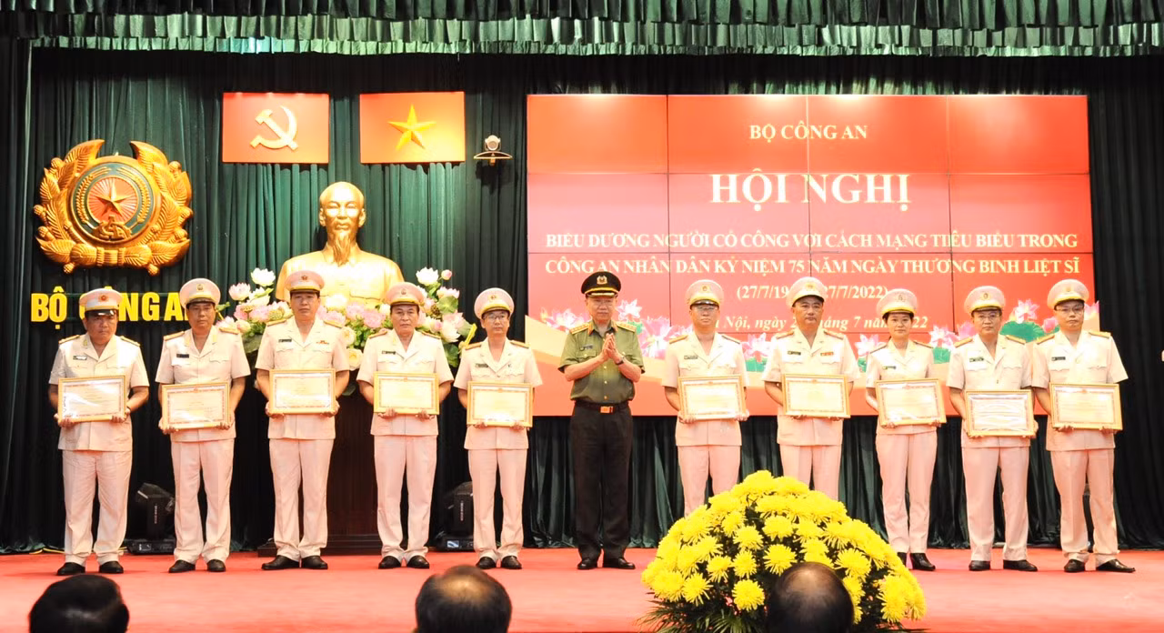 Những tấm gương sáng về ý chí, nghị lực và tinh thần 