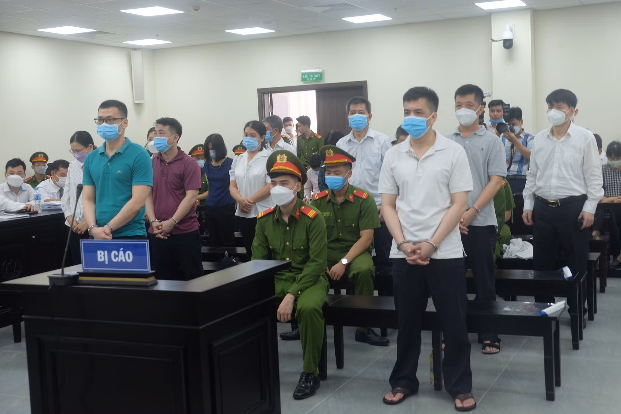 Cựu Thứ trưởng Bộ Y tế Trương Quốc Cường kháng cáo xin giảm nhẹ hình phạt -0