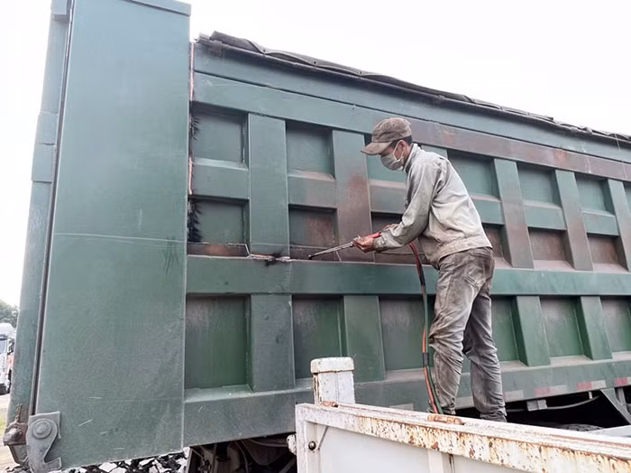 Cần xử lý tận gốc xe quá tải, cơi nới thành thùng -0