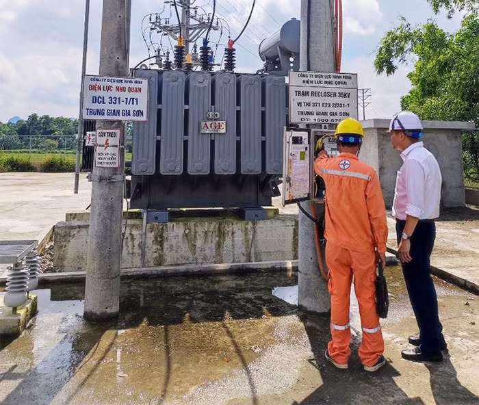 EVNNPC đảm bảo cấp điện cho gần 1.000 địa điểm tổ chức kỳ thi tốt nghiệp THPT -0