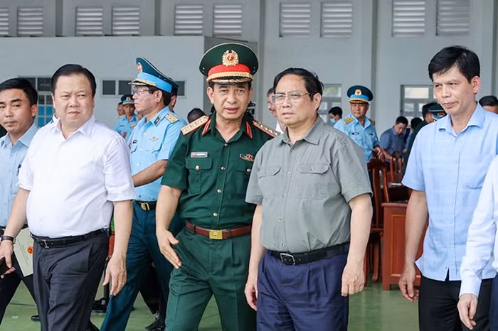 Thủ tướng chỉ đạo giải quyết tình trạng quá tải sân bay Tân Sơn Nhất -0