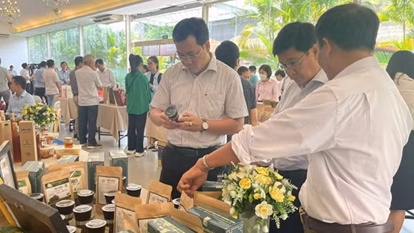 Cần hỗ trợ nông dân đưa nông sản vào hệ thống siêu thị