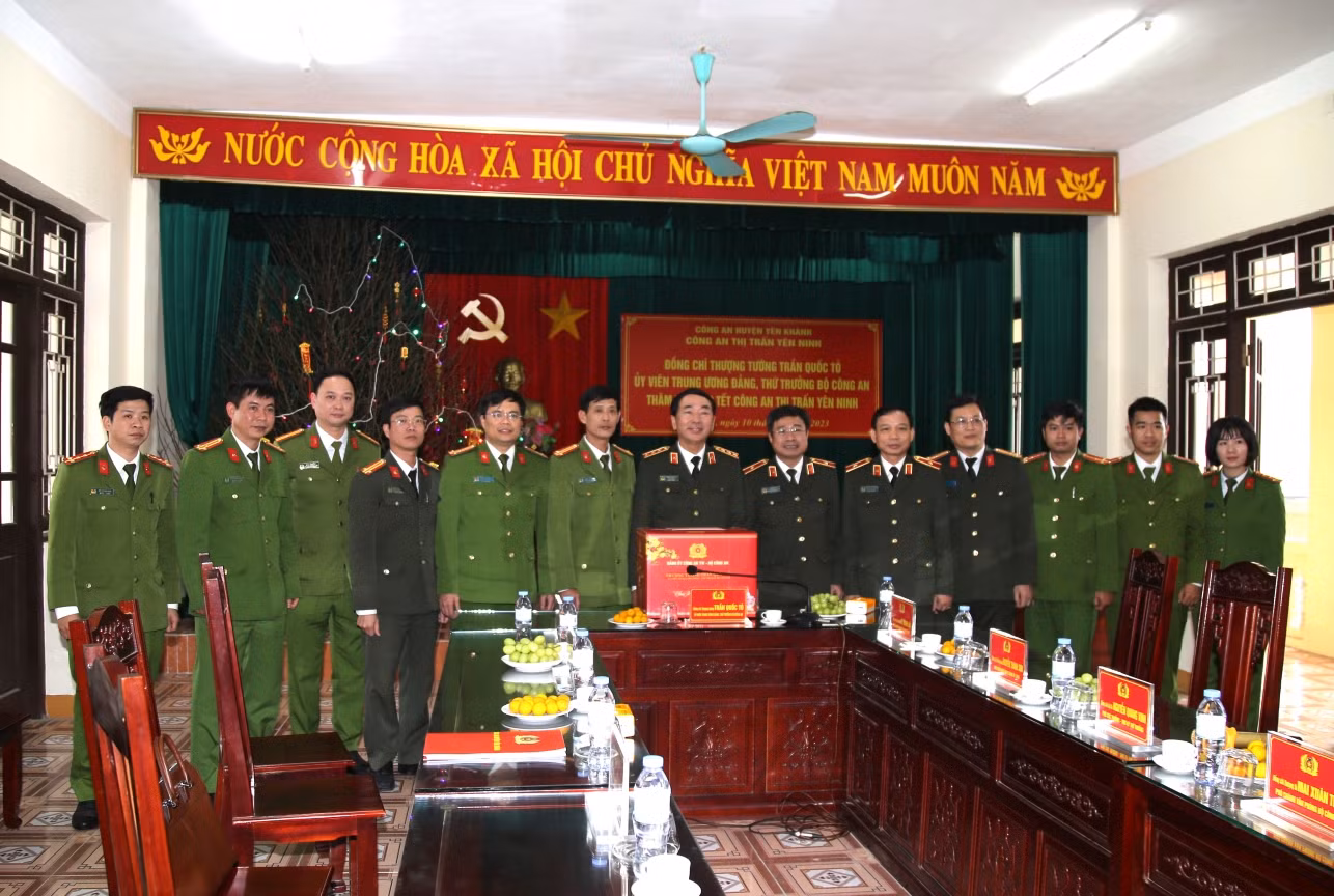 Thượng tướng Trần Quốc Tỏ thăm, chúc Tết Tỉnh ủy, Công an tỉnh Ninh Bình, Hà Nam -0