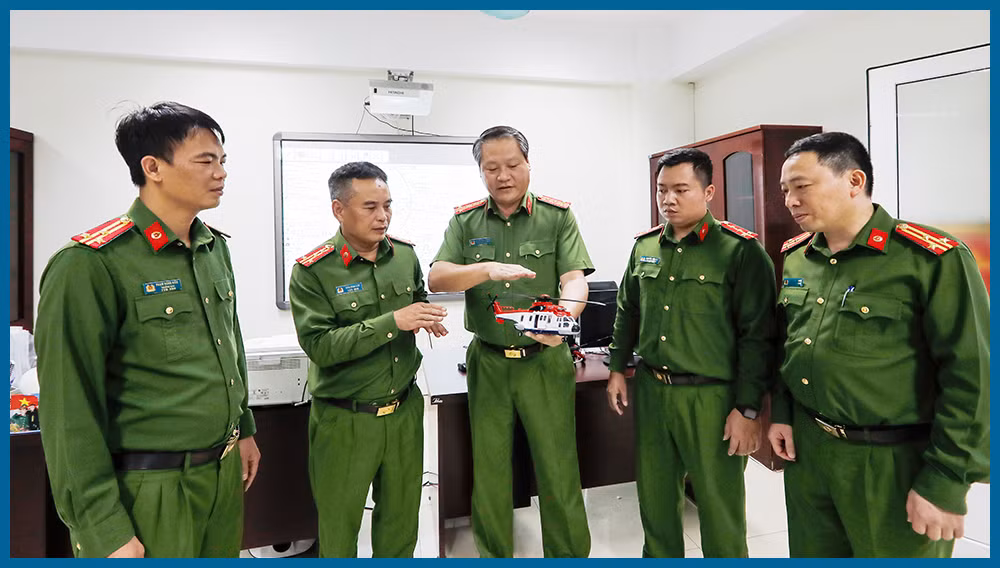 Trung đoàn Không quân Công an nhân dân: Những trang sử đầu tiên -0