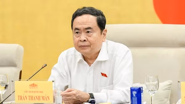 Thống nhất đề xuất Quốc hội hạ thuế tiêu thụ đặc biệt đối với xăng các loại là 0%