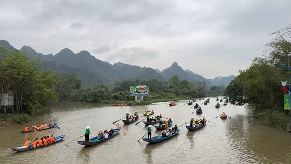 Du lịch vào mùa cao điểm, linh hoạt thích ứng bối cảnh mới