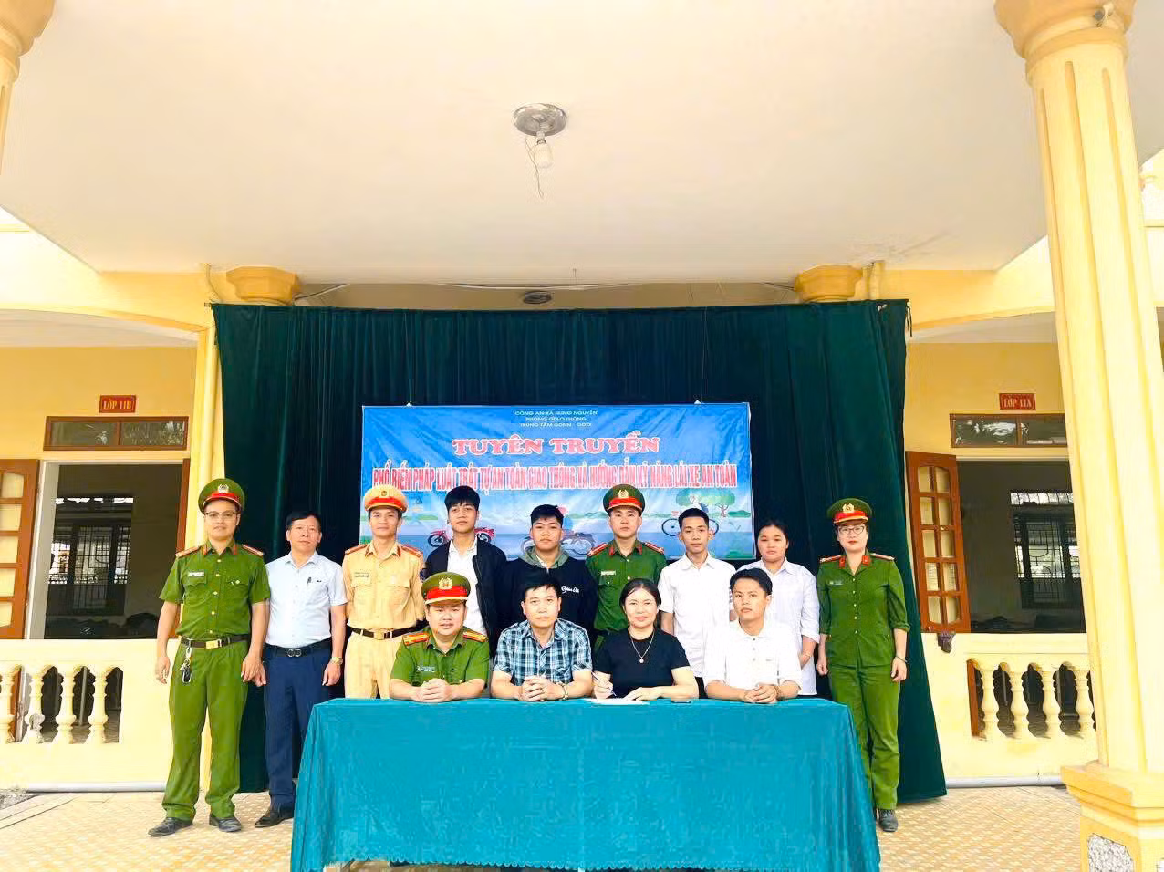 Hiệu quả từ mô hình “ 3 cùng với thanh niên” -0