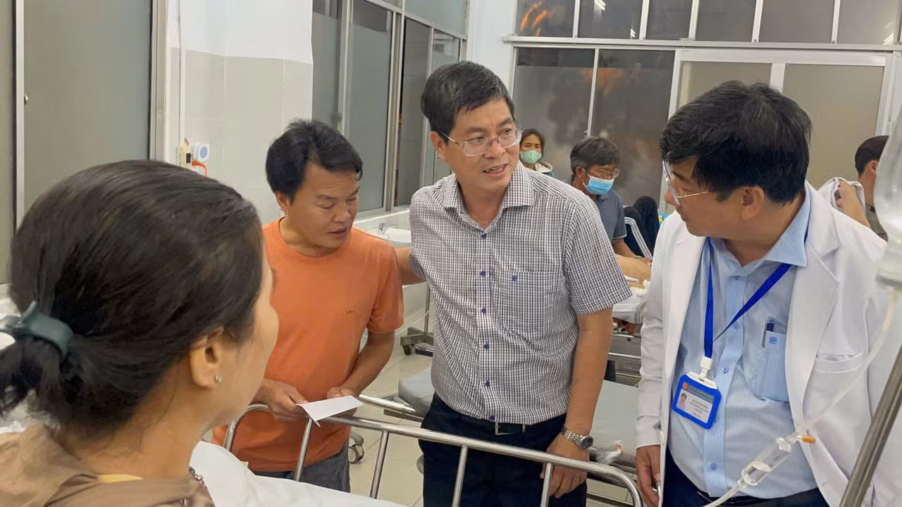 Vụ xe khách lao xuống vưc khiến 4 người tử vong, kiểm định 2 lần trong ngày mới đạt -0