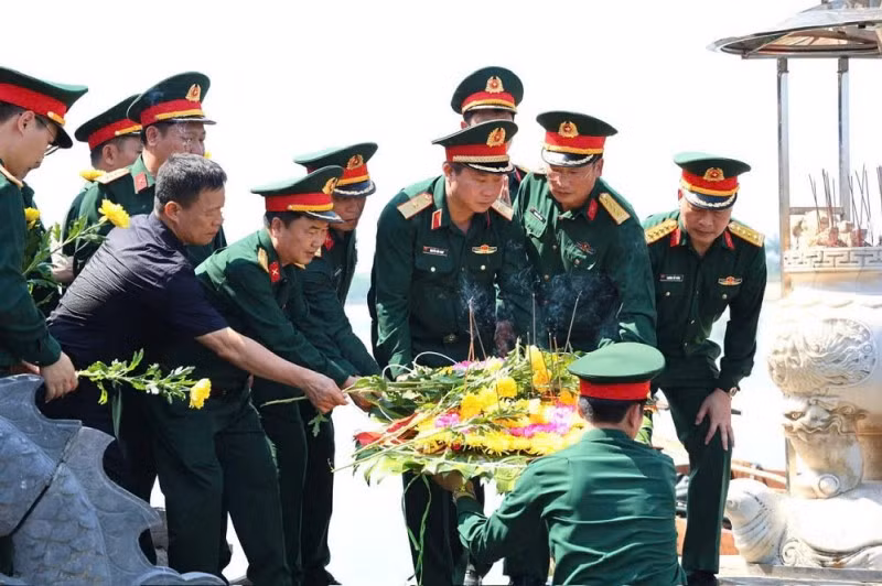Lễ hội Vì hòa bình từ ký ức đến tương lai bên đôi bờ Hiền Lương-Bến Hải -0