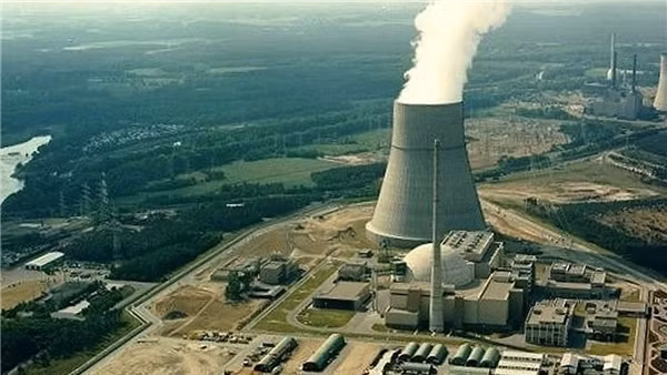 Iran tuyên bố đáp trả thảm khốc nếu Israel tấn công