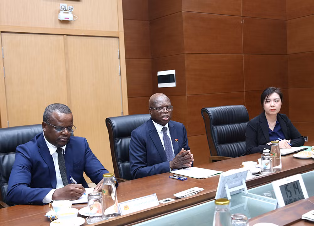 Việt Nam – Angola củng cố quan hệ hợp tác về an ninh và pháp luật -0
