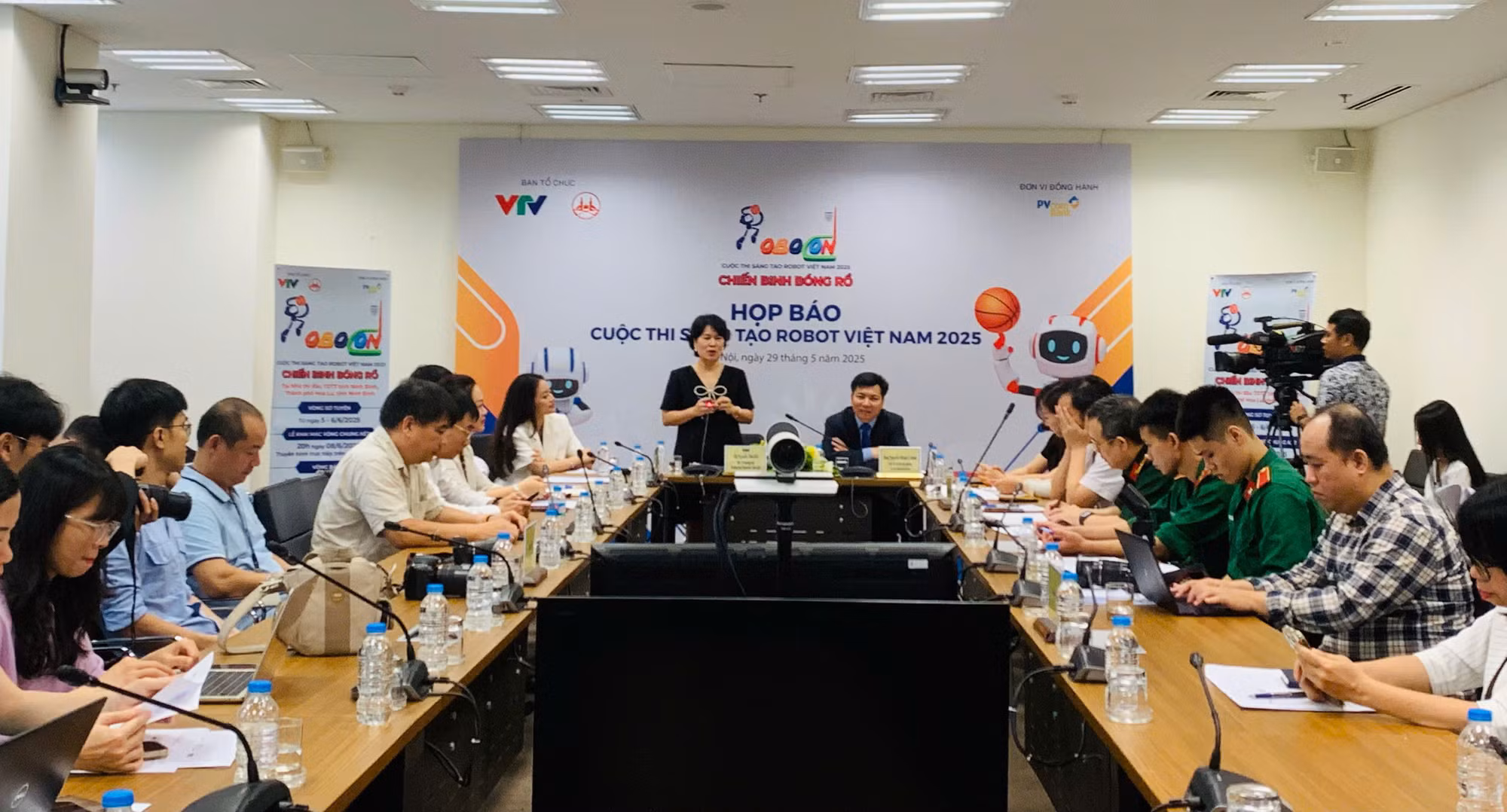 62 đội tranh tài tại cuộc thi Sáng tạo Robot Việt Nam 2025 -0