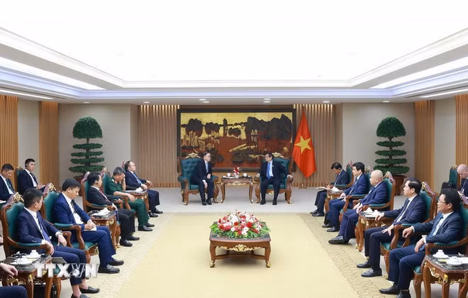 Thủ tướng Phạm Minh Chính đề nghị PowerChina hỗ trợ Việt Nam phát triển công nghiệp đường sắt -0