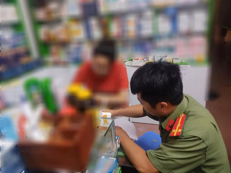 Triệu tập, xử lý các trường hợp đăng tin không đúng sự thật về sự cố sập cầu Phong Châu -0