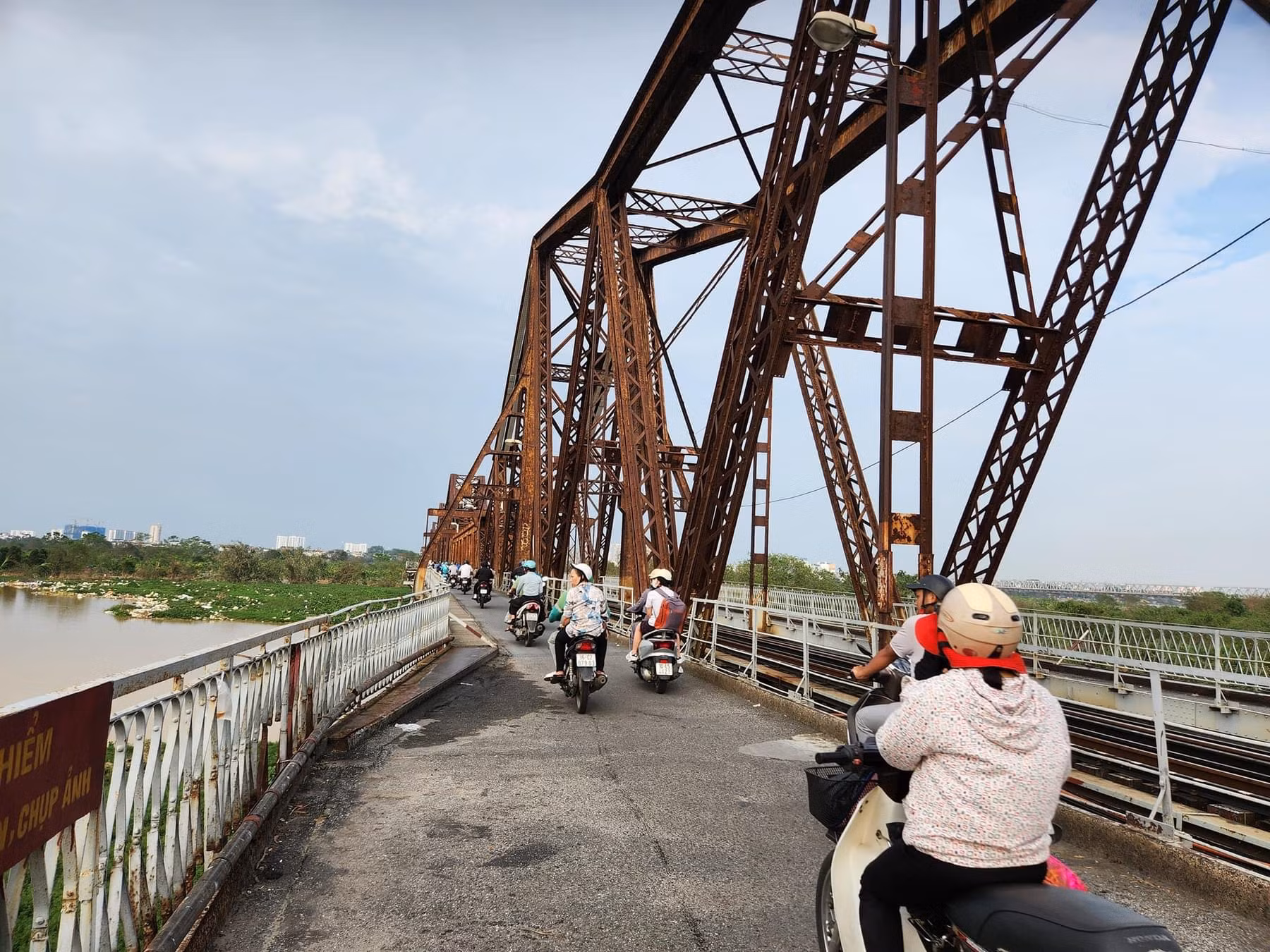 Hà Nội: Còn hơn 40 cây cầu chưa đủ điều kiện lưu thông -0