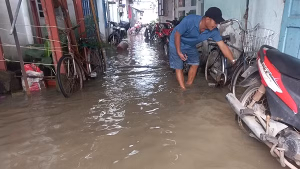 Nước sông Đồng Nai dâng cao gây nguy cơ ngập lụt trên diện rộng