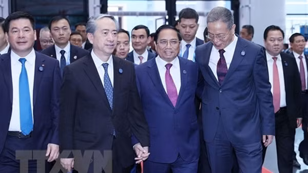 Mong muốn Việt Nam thành điểm trung chuyển hàng hóa ASEAN-Trung Quốc