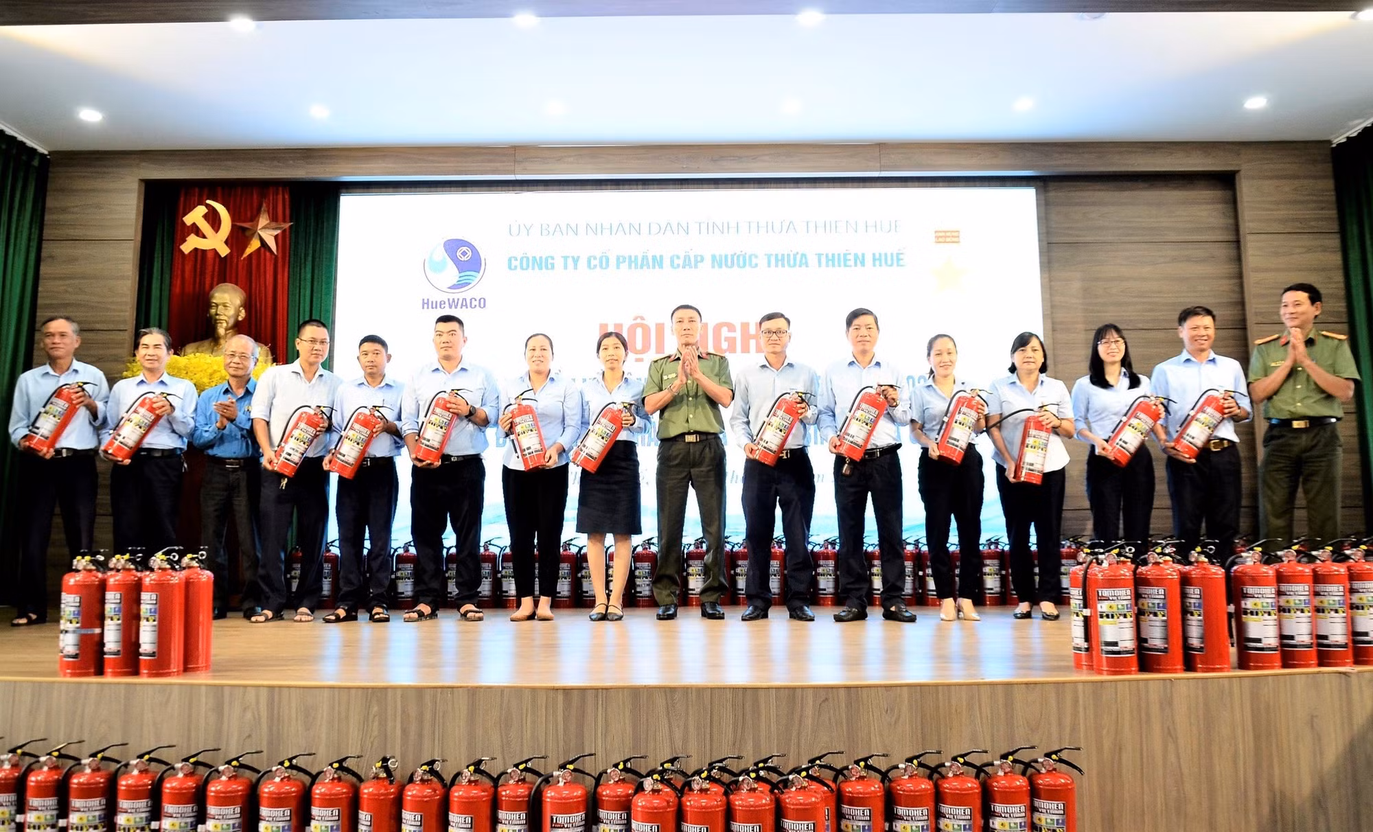 Thừa Thiên Huế phát động phong trào “Nhà tôi có bình chữa cháy” -0