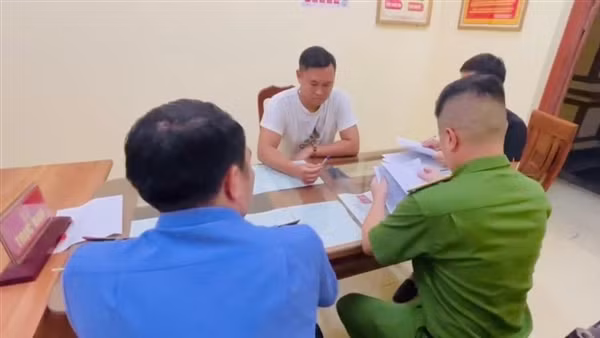 Khởi tố kẻ chiếm giữ hơn 389 triệu đồng chuyển khoản nhầm