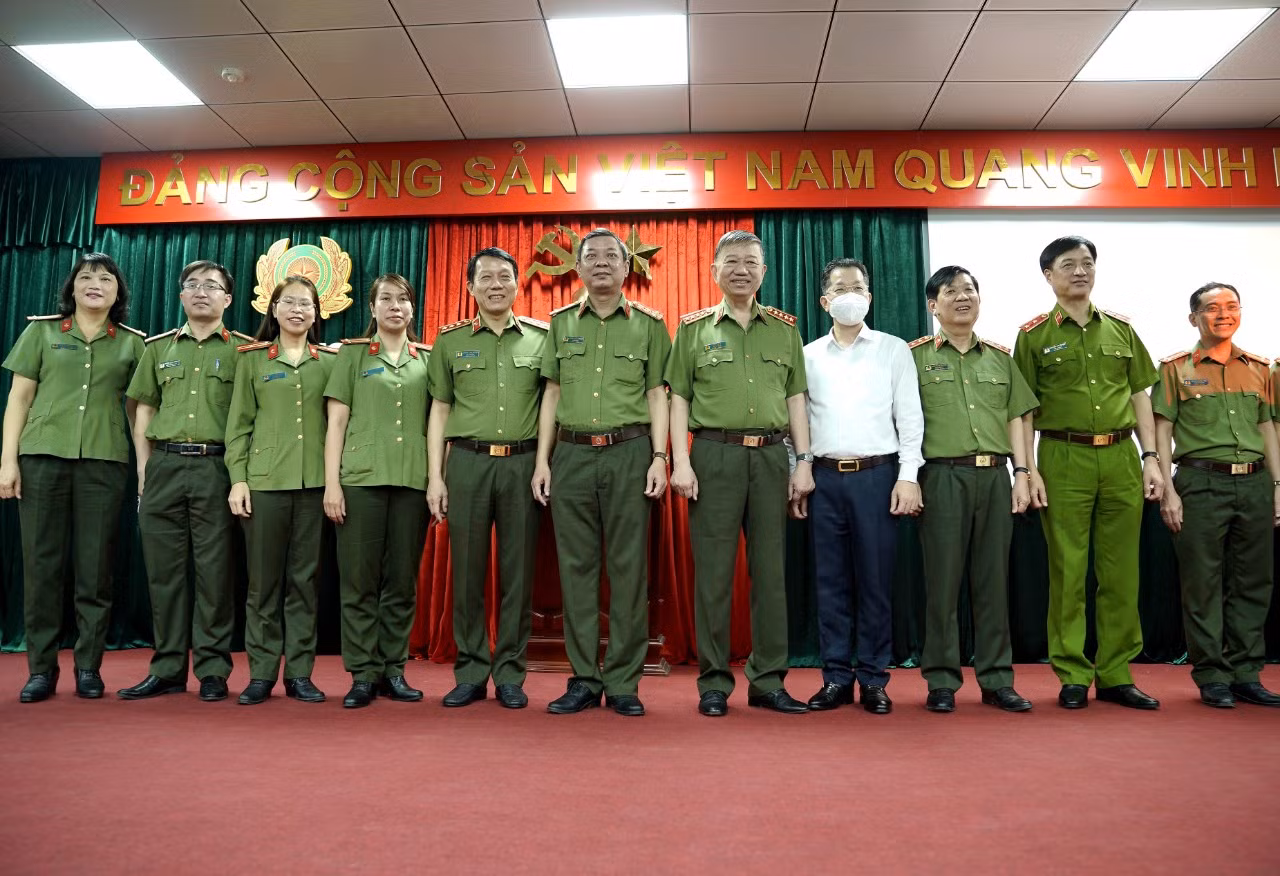 Bộ trưởng Tô Lâm kiểm tra công tác tại Công an TP Đà Nẵng và Bệnh viện 199 -0