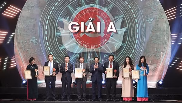 Báo CAND đạt giải Nhất Giải Báo chí Búa Liềm vàng tỉnh Bến Tre năm 2021 ảnh 2