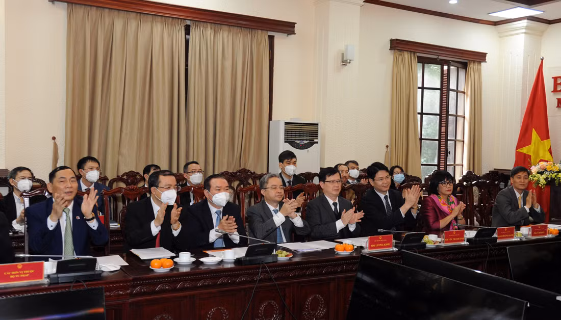 Bộ Công an và Bộ Tư pháp phối hợp công tác khá nhuần nhuyễn và hiệu quả -0