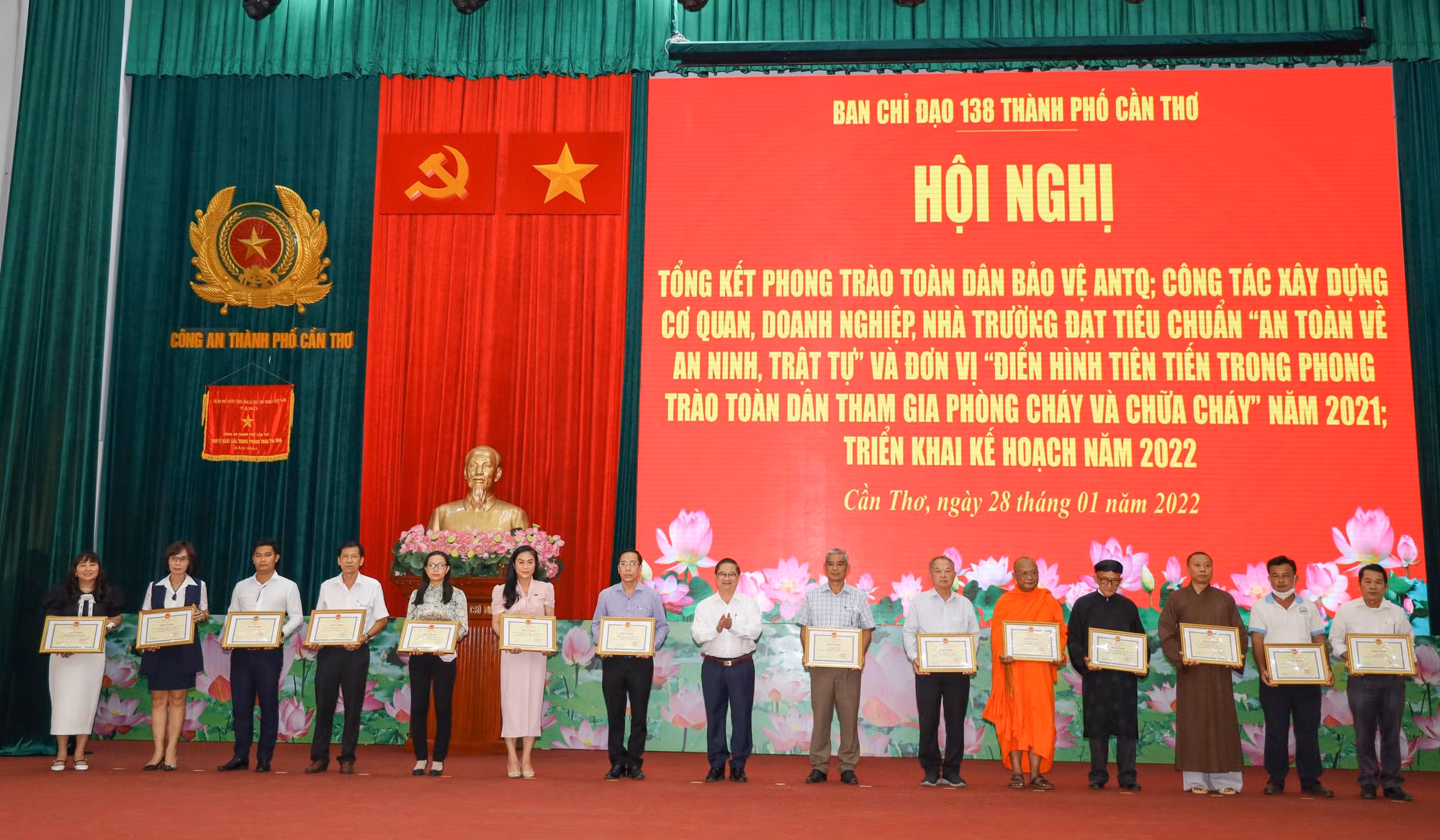 Cần Thơ triển khai nhiều hình thức xây dựng phong trào TDBVANTQ phù hợp với tình hình dịch bệnh -0