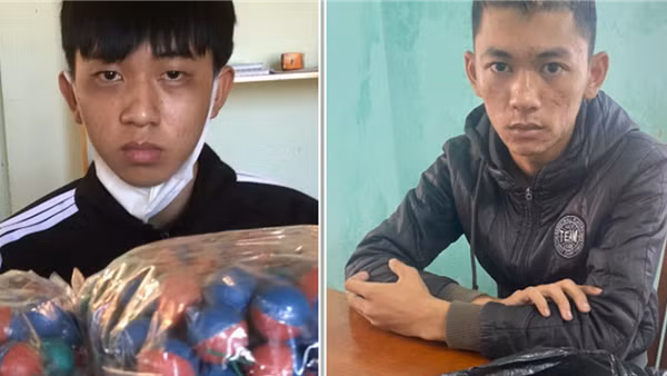 Bắt ba đối tượng đang vận chuyển pháo lậu đi bán