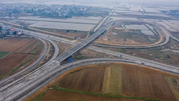 Ngày 28/1, thông xe tạm thời đoạn cao tốc Cao Bồ-Mai Sơn