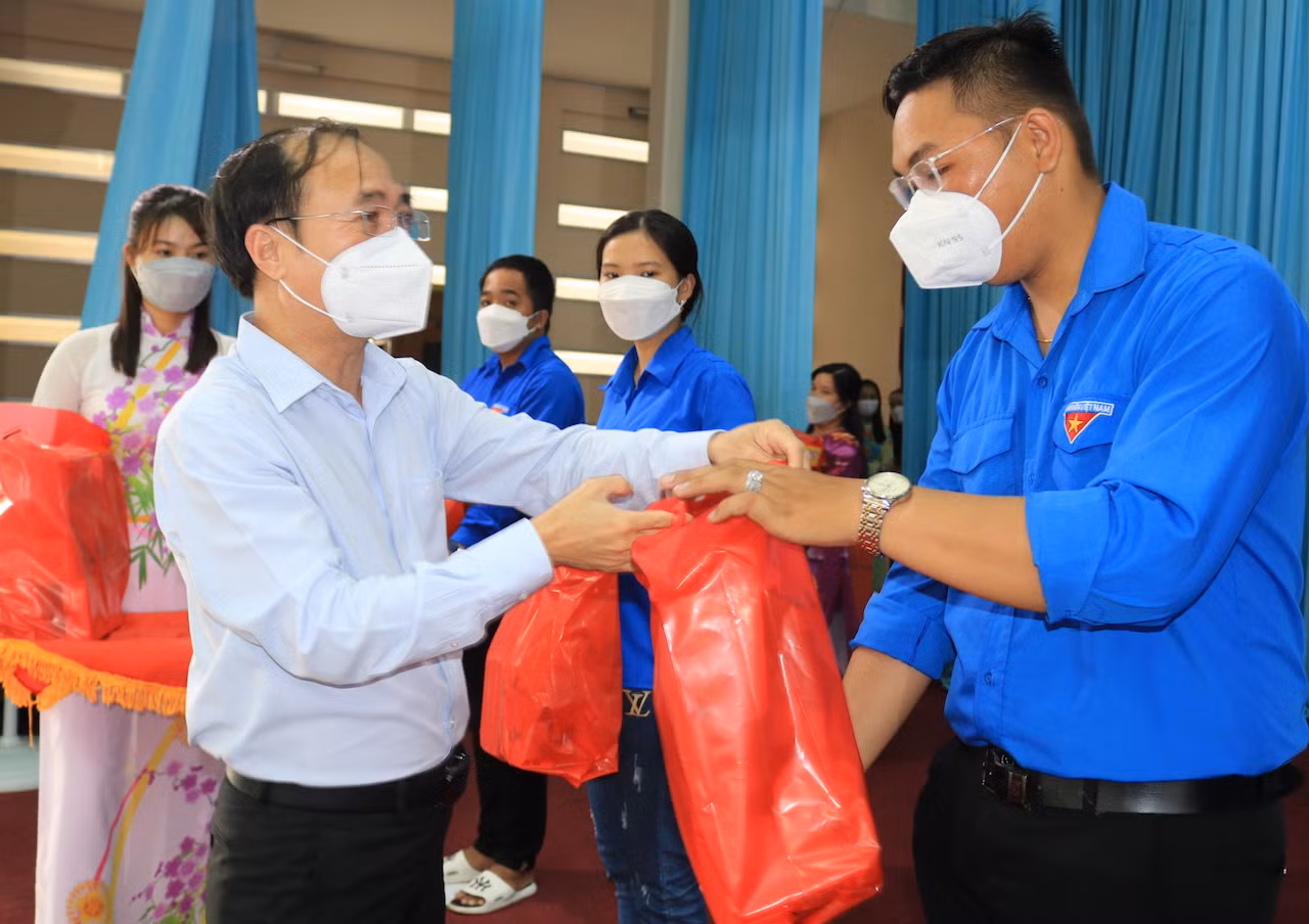 Góp chút tình Xuân gửi đến người dân Tiền Giang -0