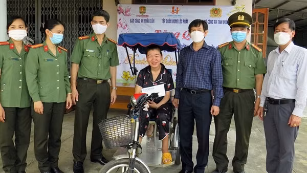 Chương trình “Tết vì người nghèo” đến với người dân Quảng Ngãi