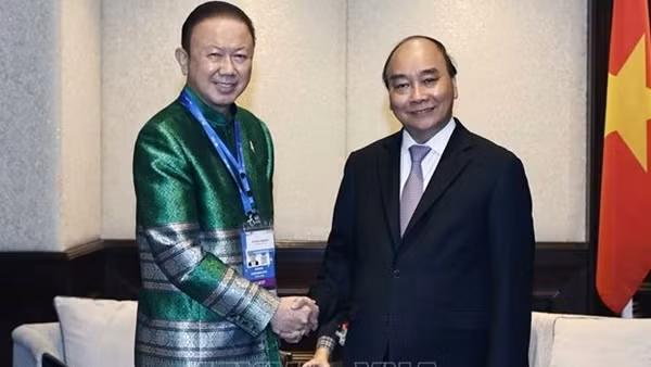 Chủ tịch nước Nguyễn Xuân Phúc tiếp Chủ tịch Hội Hữu nghị Thái Lan - Việt Nam
