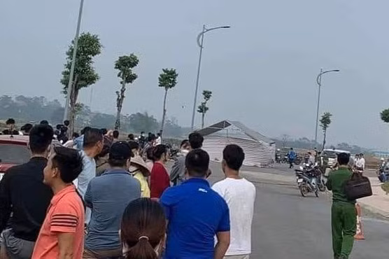 Nhóm nam sinh hỗn chiến, 1 người tử vong dưới mương nước