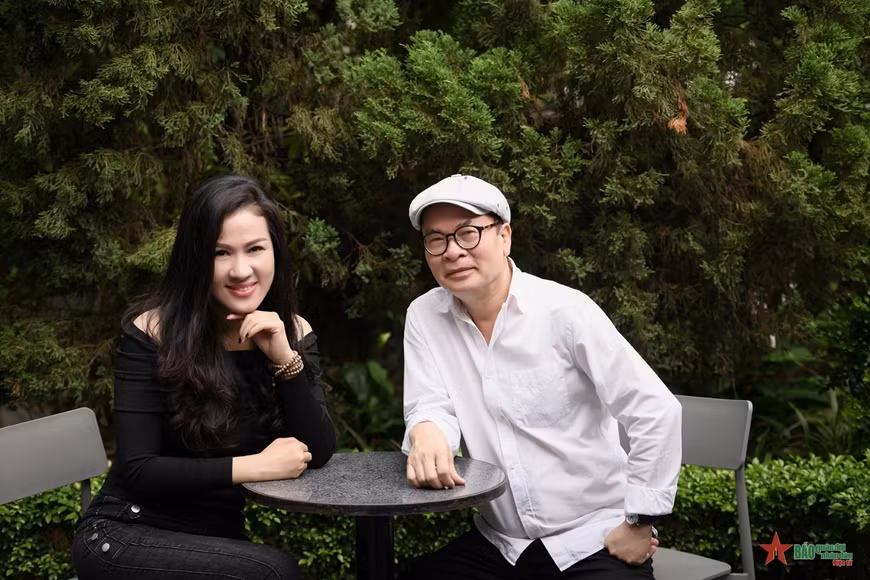 nhac sĩ tuấn phương và ca sĩ ngọc châm.jpg -0