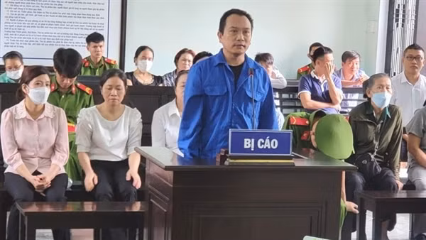 Thu tiền không nộp, Chủ tịch Quỹ tín dụng lãnh hơn 18 năm
